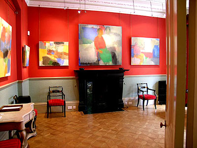 Red Gallery view 4