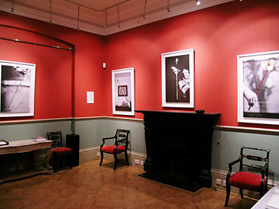 Red Gallery 2